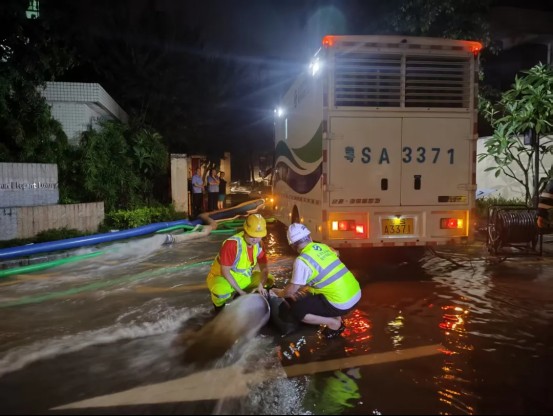 聞“汛”而動(dòng)！水務(wù)環(huán)境集團(tuán)以“汛”為令筑牢民生安全保障防線